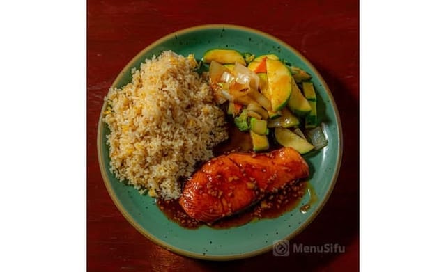 Salmon (K).